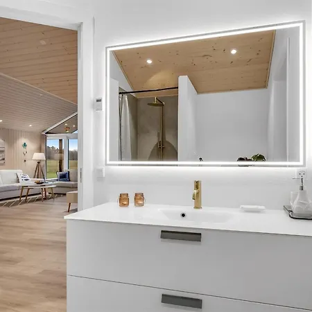 Corina - 850m To The Fjord By Interhome *